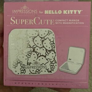 Hello Kitty Supercute Compact Mirror with Magnification